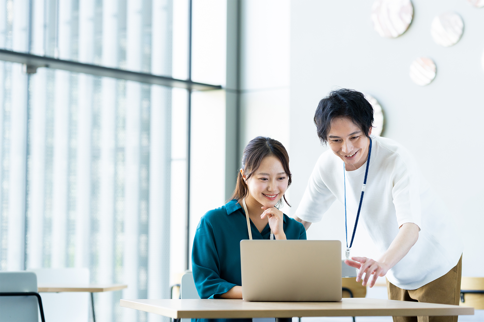 男女のエンジニア